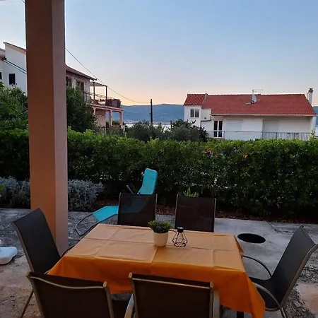 Ornela Apartment