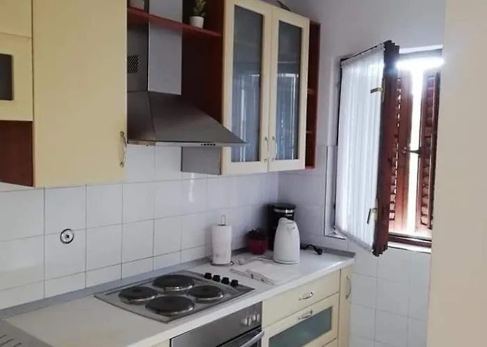 Ornela Apartment